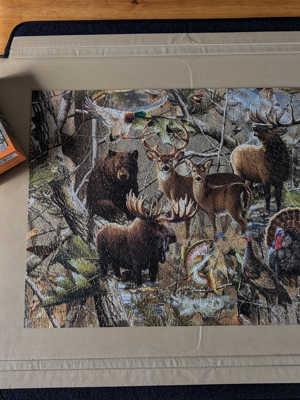 Realtree 1000 Piece Puzzle - Forest Animals Scene